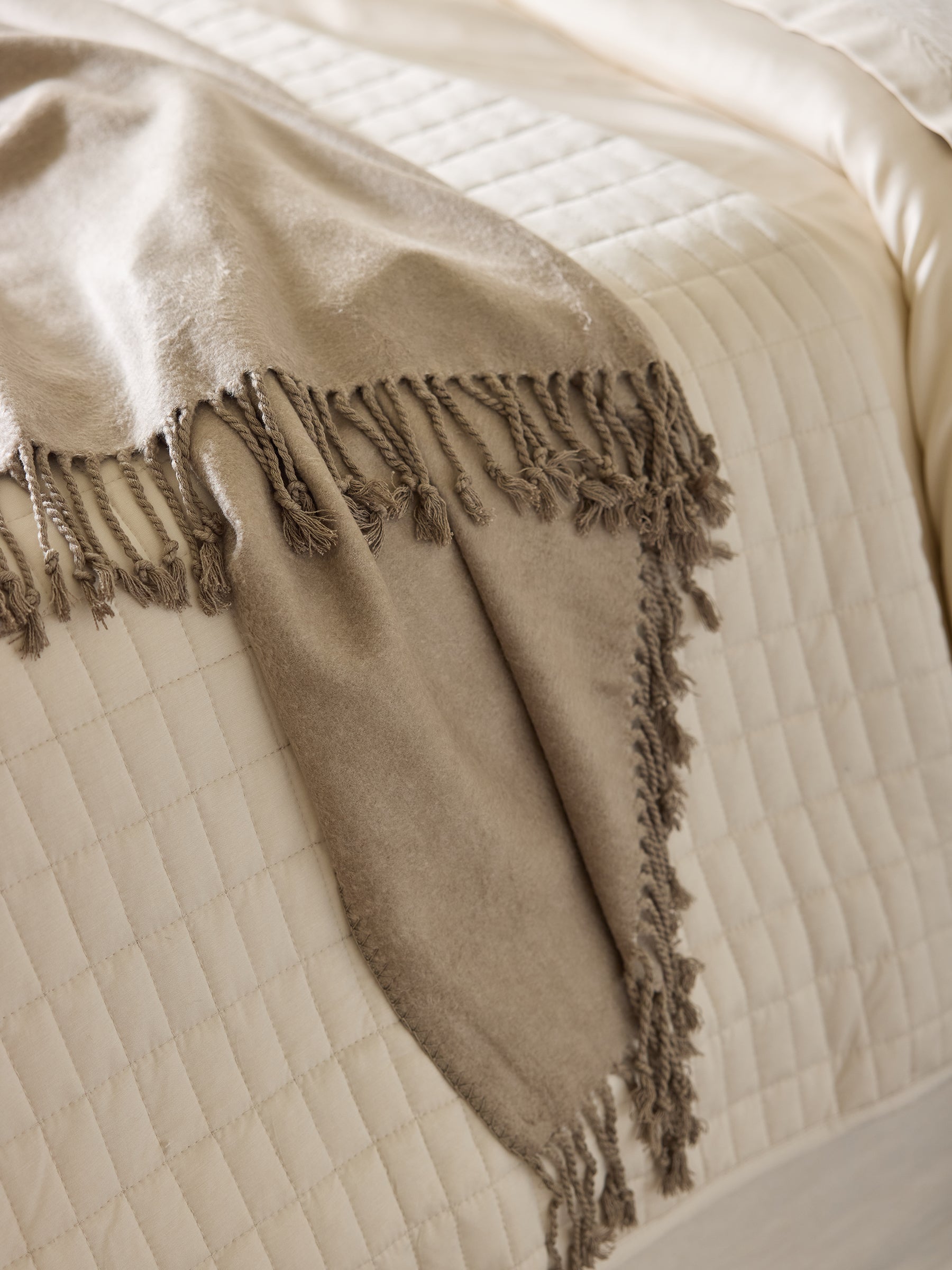 Bamboo Tassel Throw - Image 7