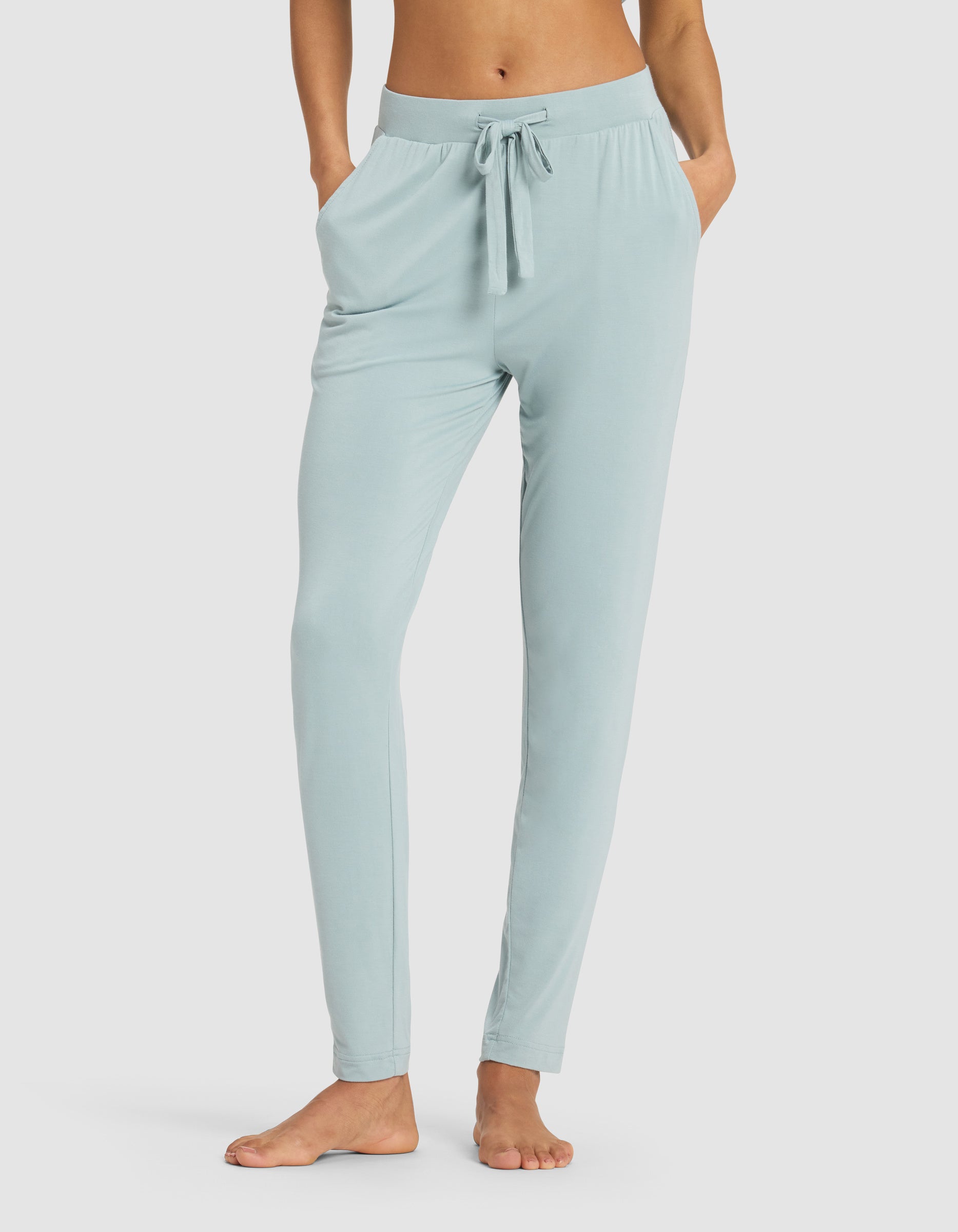 Women's Bamboo Stretch-Knit Tapered Pant
